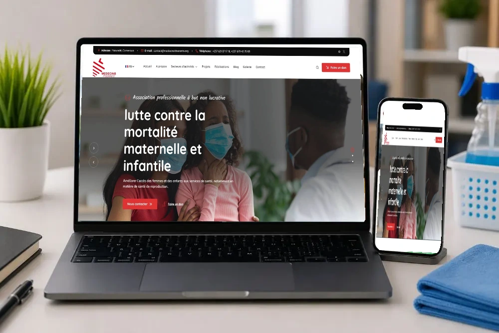 Site Médecins itinérants dans les supports ordinateur et téléphone